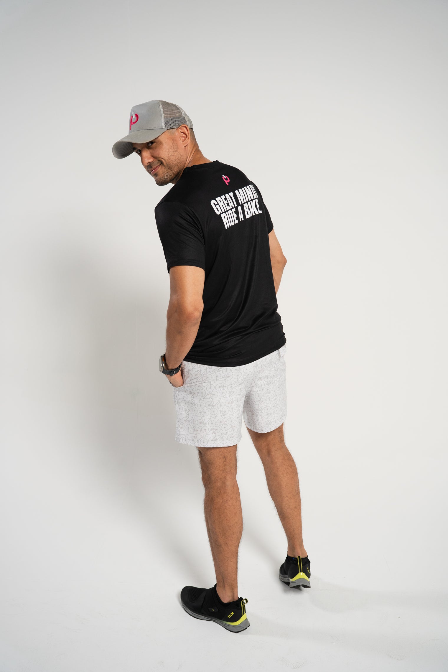 Comfort Men's "Great minds Ride a Bike" T-Shirt Black