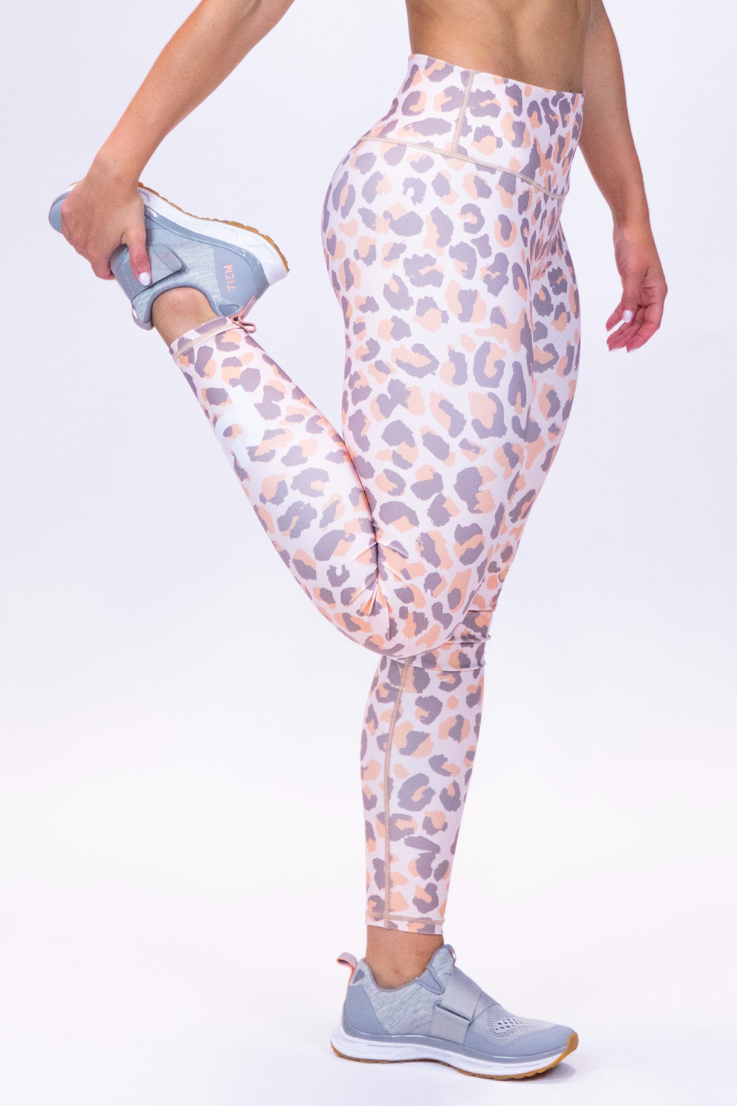 Performance High Waist Leggings Cheetah Blush